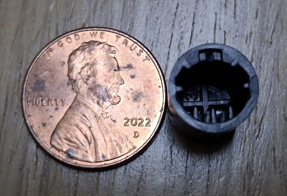 (1) Replacement KNOB FOR Tascam US Channel USB Audio Interface