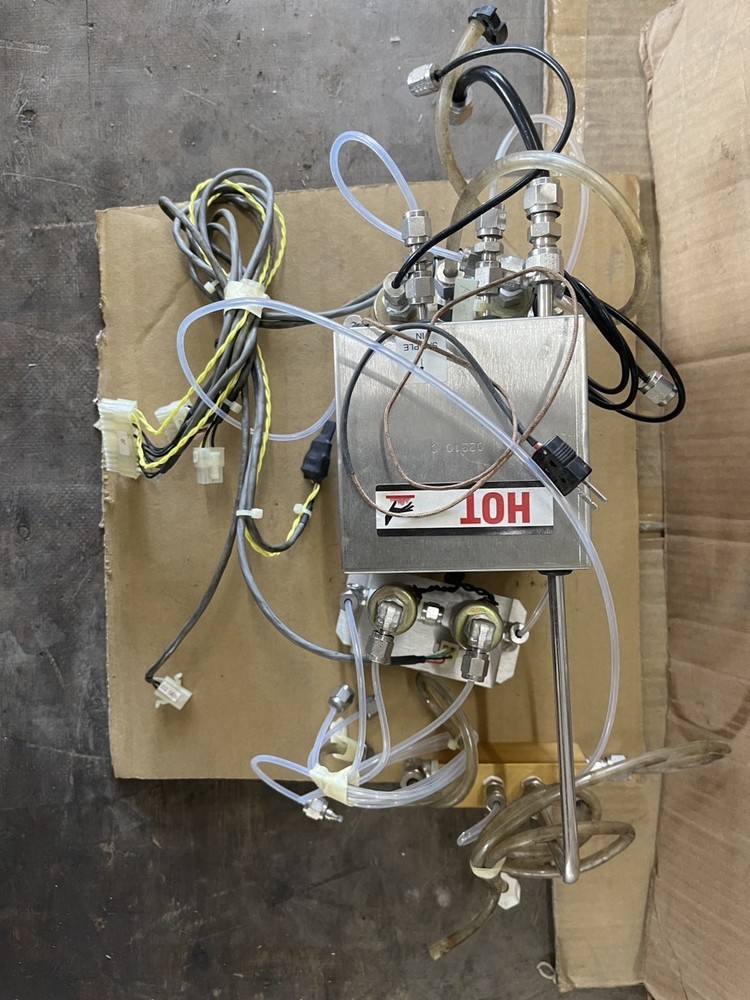 API 200A NOx Analyzer Moly Converter Assembly 018720000 w/ Valves