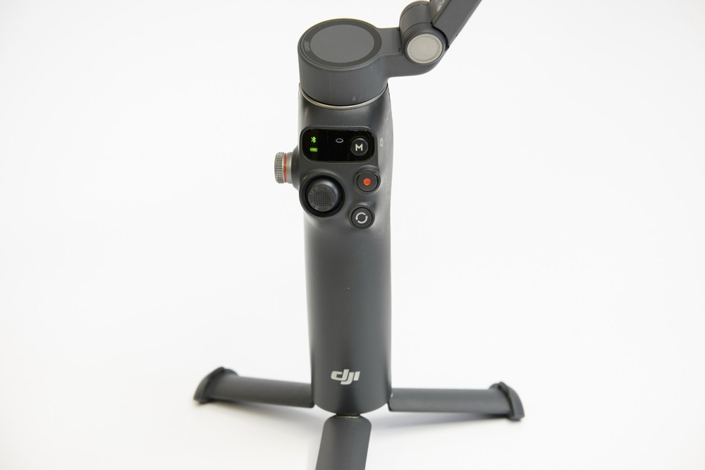 DJI Osmo Mobile 7P Gimbal Stabilizer 3-Axis Foldable Smartphone Android iPhone