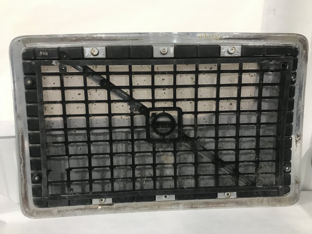2003-2017 Volvo VNL Grille - Used