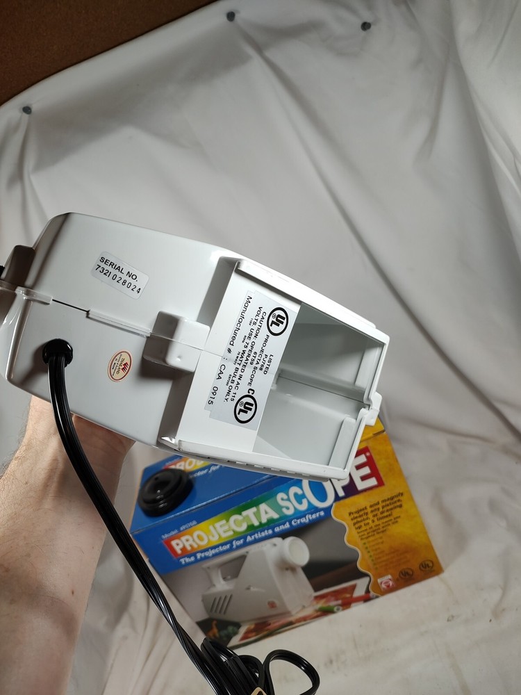 Projector Projecta Scope Model #PJ768 EUC Light Box Art Drawing Tracing