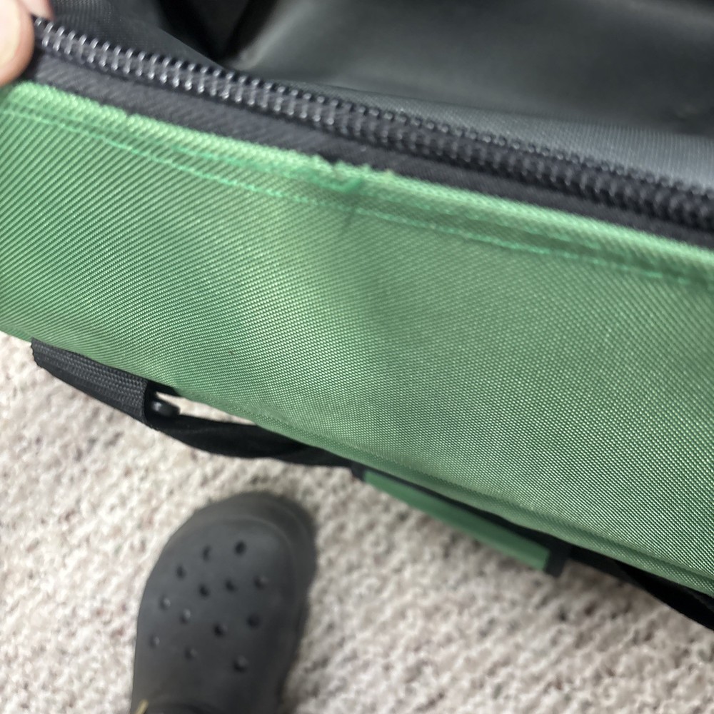 Polar Bear 24 Pack Original Nylon Soft Side Cooler Bag Green NICE!