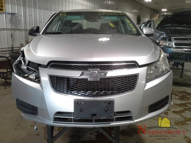 2014 Chevy Cruze Driver Front Headrest Only Black Cloth