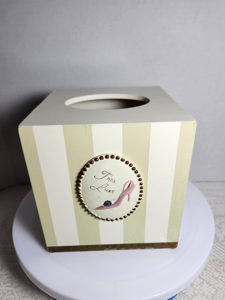 SQUARE TISSUE BOX HOLDER