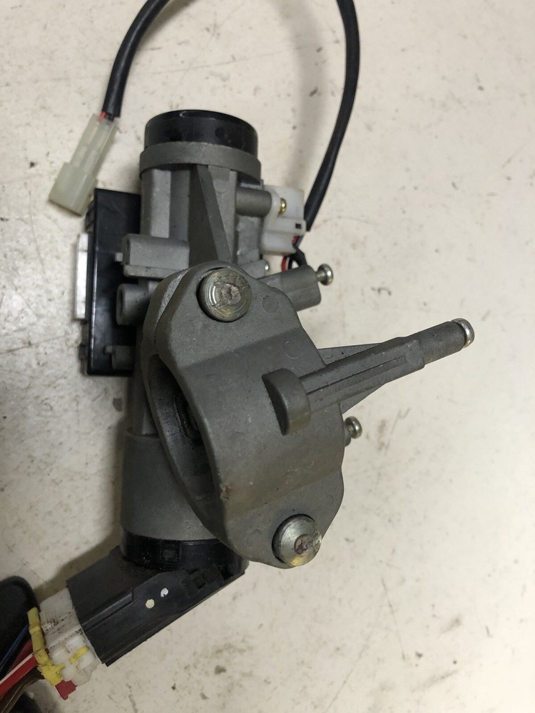 LDV MAXUS STEERING LOCK & KEY 2005 - 2010