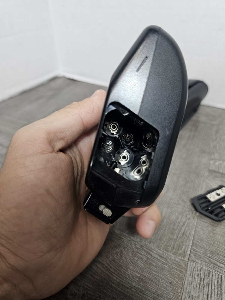 Canon Speedlite 200E Flash Mount EUC