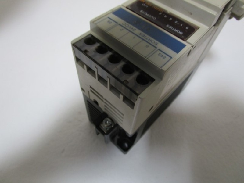 TELEMECANIQUE OUTPUT MODULE TSXDSF612 UNMP