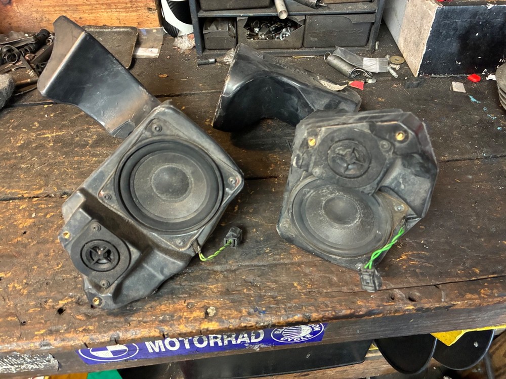 2001 BMW R1150rt motorcycle speakers