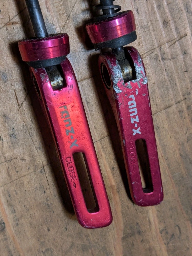 Tranz-X Quick Release Skewer Set Pink