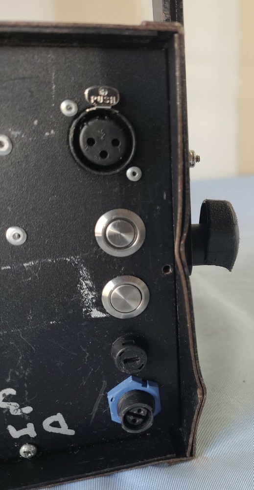 STAGE DMX CONTROLLER LIGHTS W/CHARGER (G)