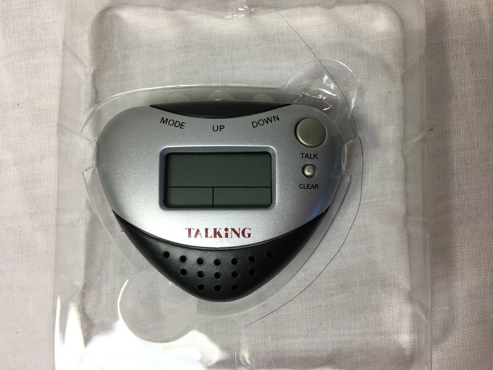 Talking Pedometer Announces Steps and Distance SP0290