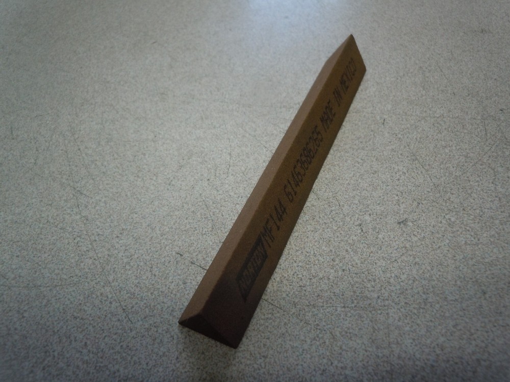 Norton 61463686265 MF144 India Triangular File 4x1/2 Med