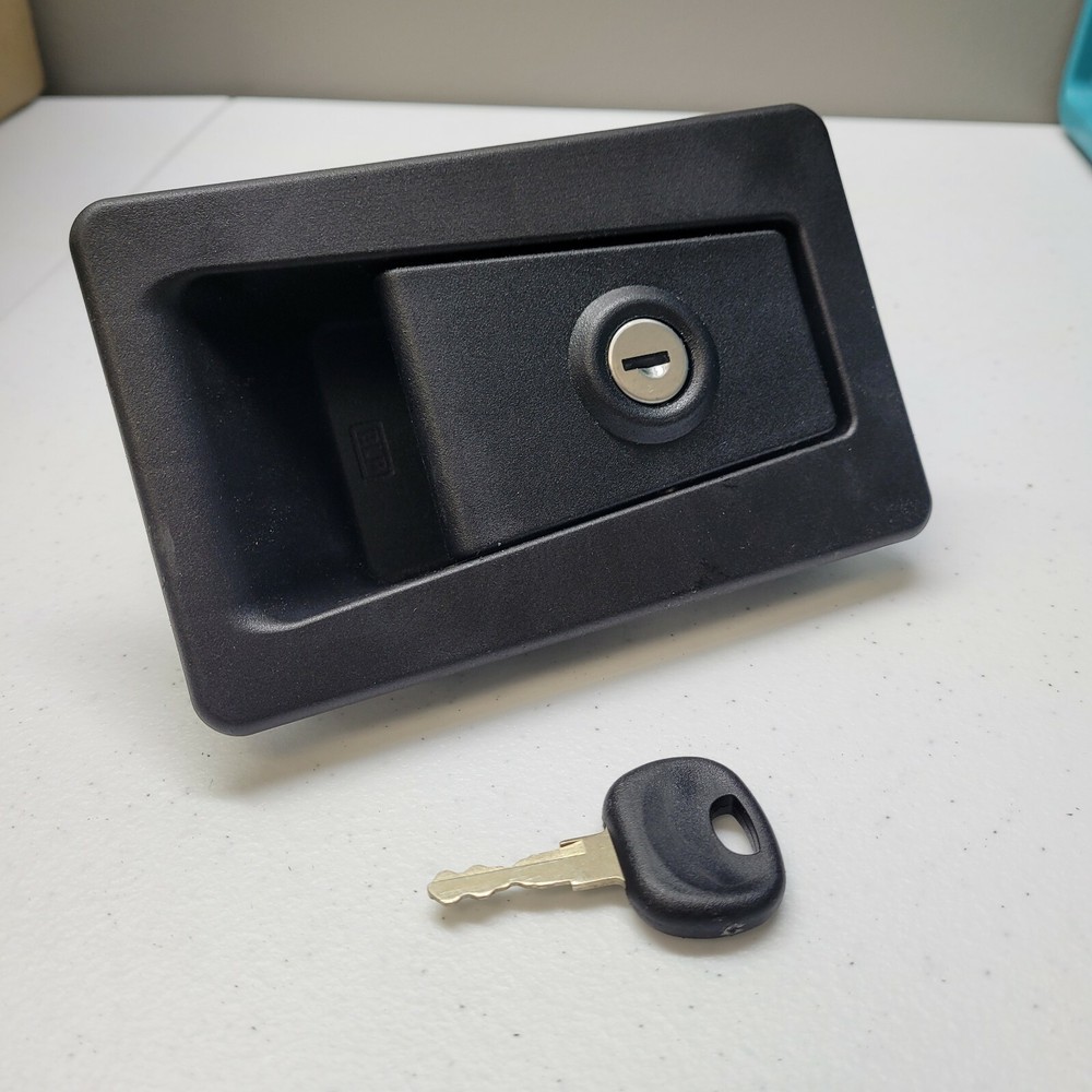 DLP 7082556 Keyed Handle, Paddle