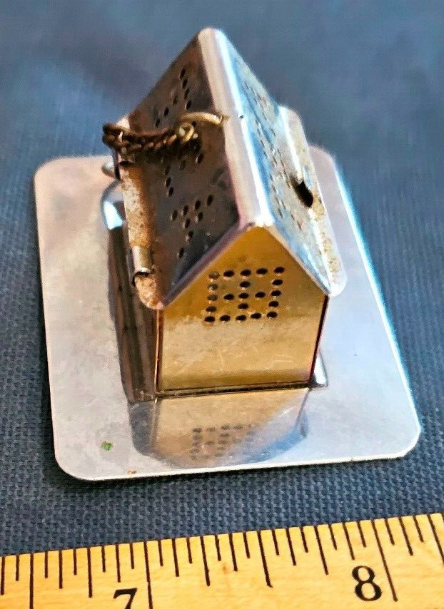 Unique House Shape Tea Strainer
