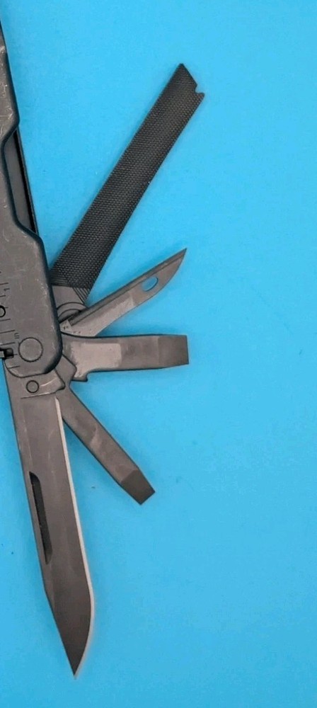 Leatherman Super Tool 300 Multi-tool Pliers! BLACK OXIDE!