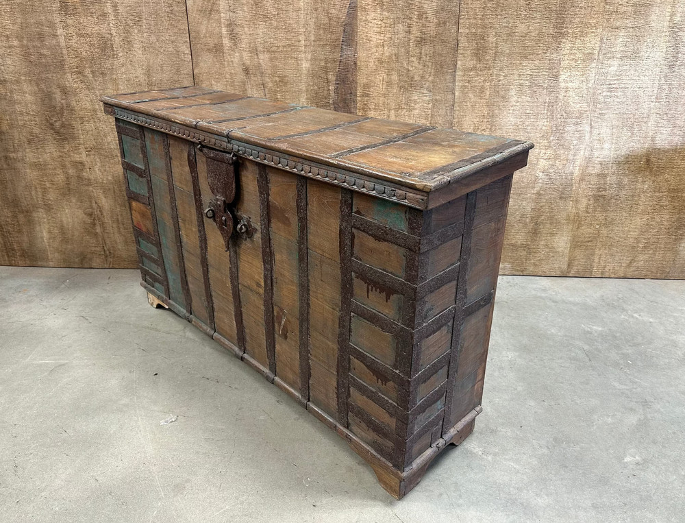 Vintage Wood Trunk.