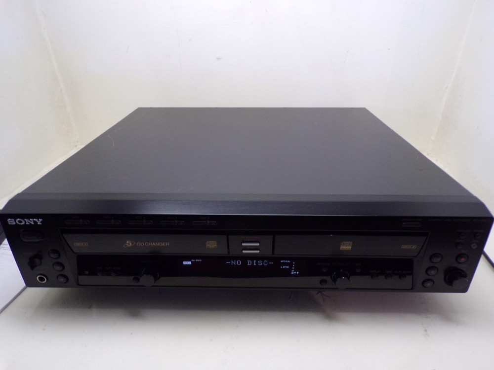 Sony RCD-W50C CD Changer