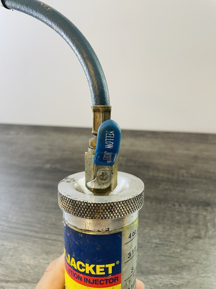 Yellow Jacket Oil /Scanner Solution Injector