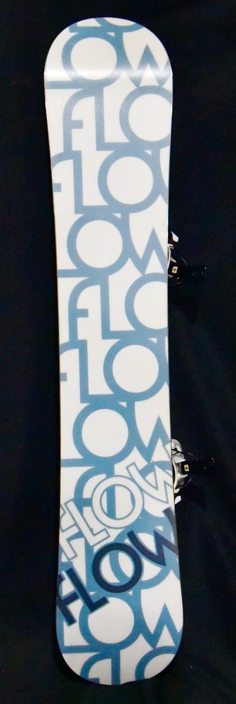FLOW VENUS SNOWBOARD SIZE 151 CM WITH LARGE BINDINGS