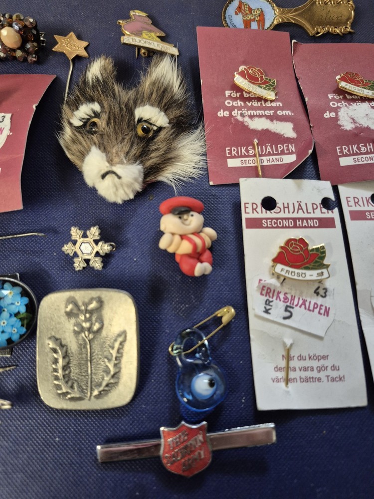 Swedish Badges Assorted 5