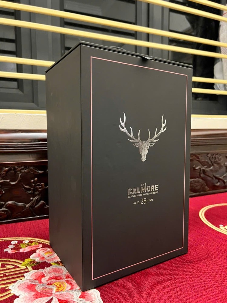 Paper box The DAIMORE 28 Years