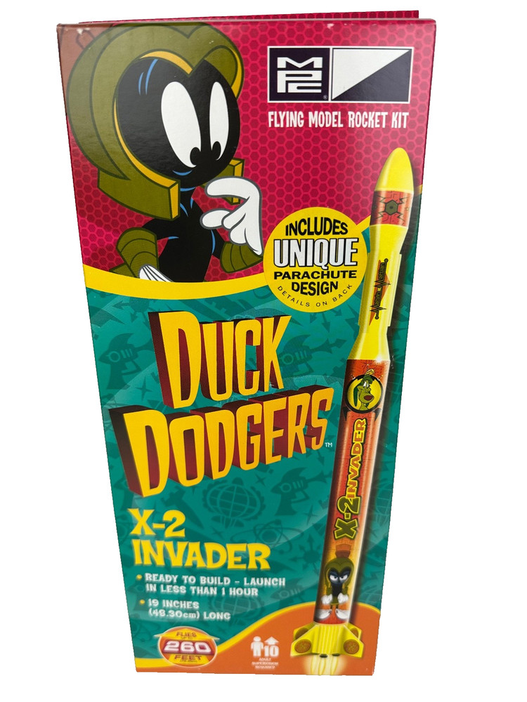 MPC - Duck Dodgers Daffy Duck X-2 Invader Flying Model Rocket Kit NEW