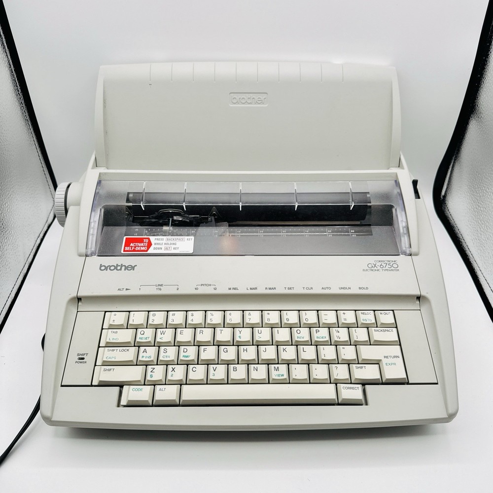 Brother GX-6750 Daisy Wheel Correctronic Electronic Typewriter Tested Works