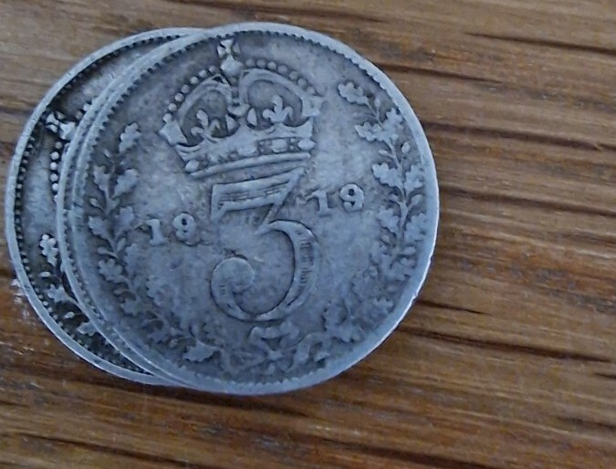 1919 british silver Threepence coins