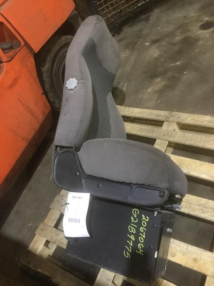 Replaces 2012 PETERBILT 386 FRONT SEAT , OH
