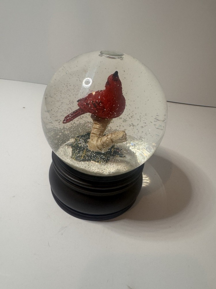 Cracker Barrel Cardinal Waterglobe Christmas Snow Globe w/ Box