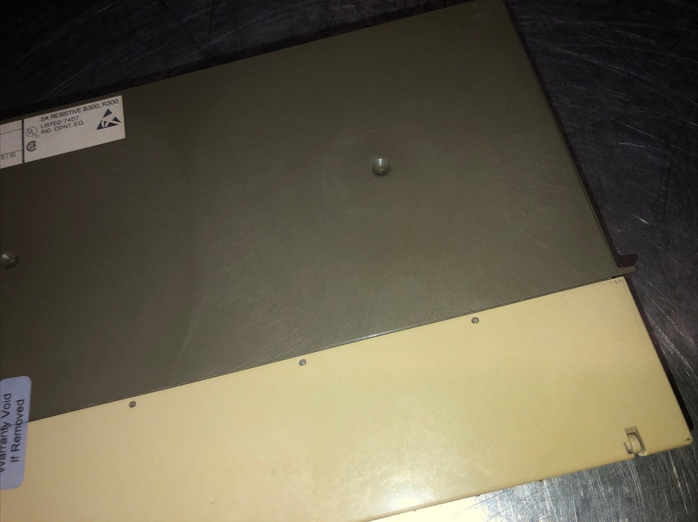 Siemens SIMATIC S5 Relay Output Module 6ES5 458-7LA11