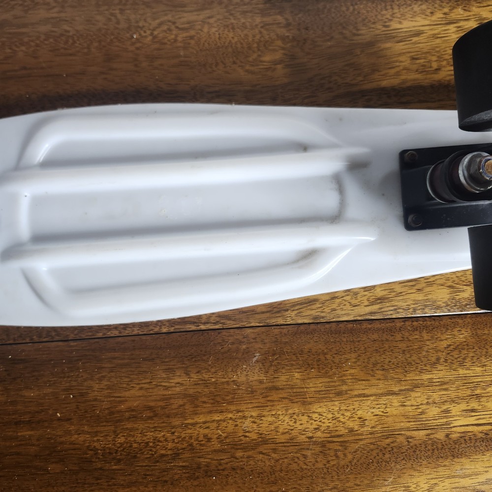 OLD SKATEBOARD Unbranded Good Preowned Condition