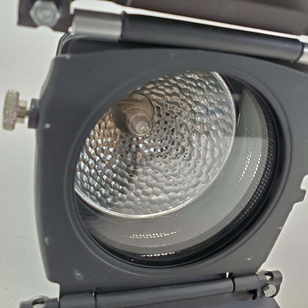 Kobold Comprehensive VM-300 300W Stage and Studio Light Working