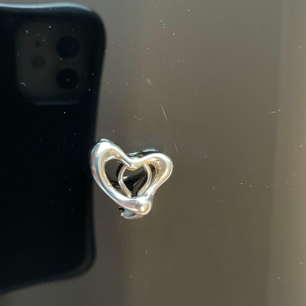 TIFFANY earring, single earring, heart design.