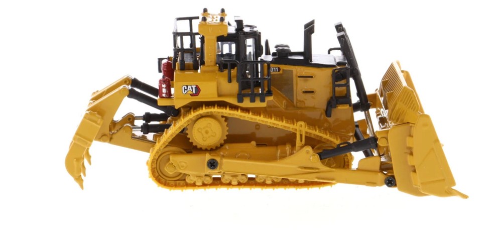 Diecast Masters 85659 Cat D11 Track-Type Tractor 1/87 Scale Diecast Model