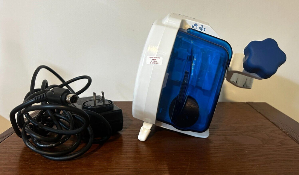 COVIDIEN Kangaroo E Pump & Pole Clamp & Power Adapter