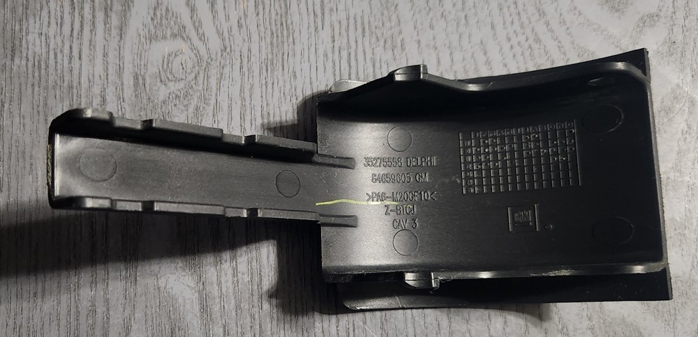 Genuine GM Hinge Cover 84659605