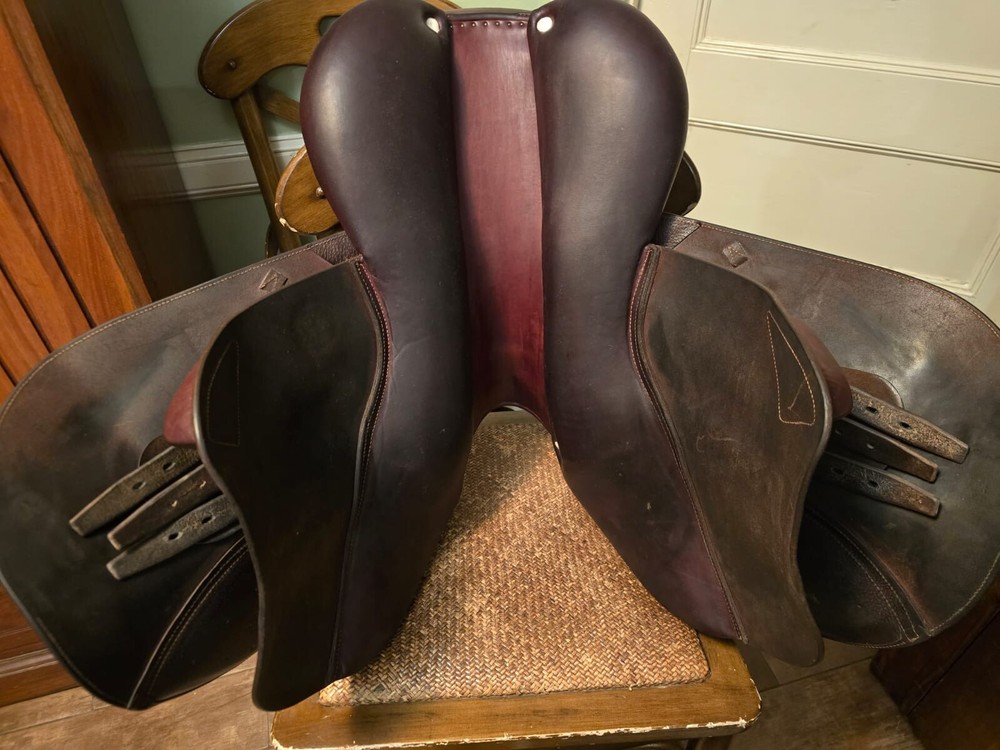 Jumping Saddle CWD 18”M SE02