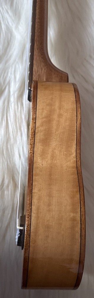 Kala KA-MSG Mango Soprano Gloss Ukulele - Aquila Strings In Excellent Condition