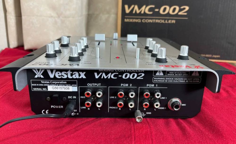 1pcs Vestax VMC-002 Mixing Console