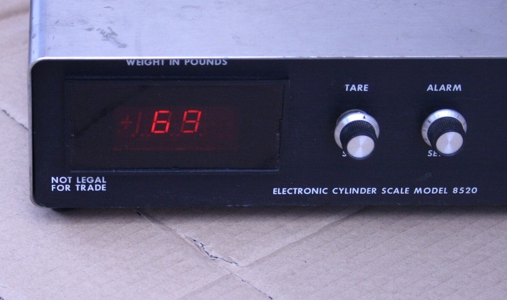 Matheson 8520 electronic cylinder scale digital controller