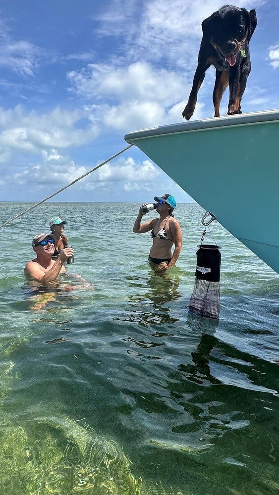 Durable Mesh Boat Trash Bag: 10-Gallon Capacity with Easy Drawstring Closure