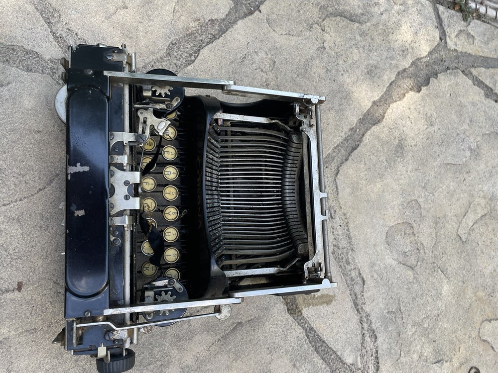 Corona No 3 Special Folding Model Typewriter Ca. 1911