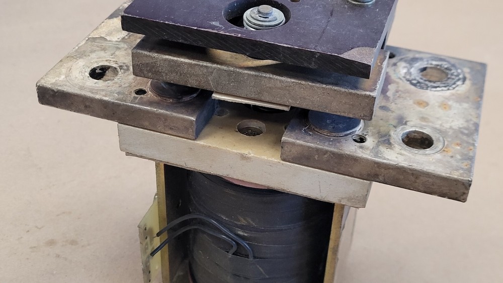 Curtis / Albright SW1000-12 24V Loadbox Disconnect - missing terminals?