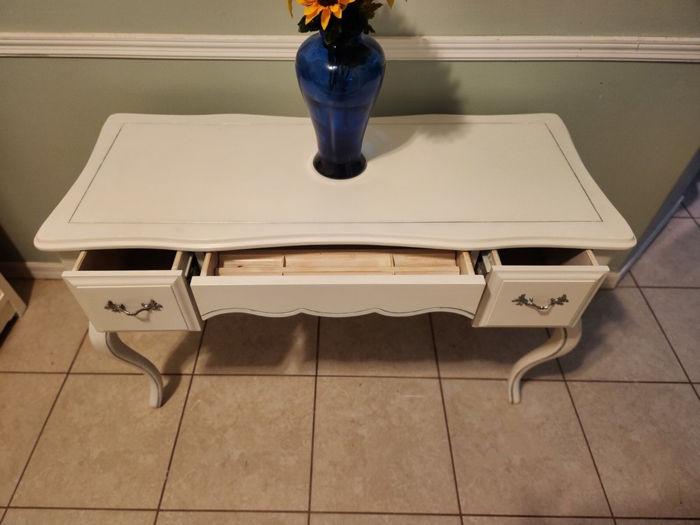 Vintage Desk/vanity
