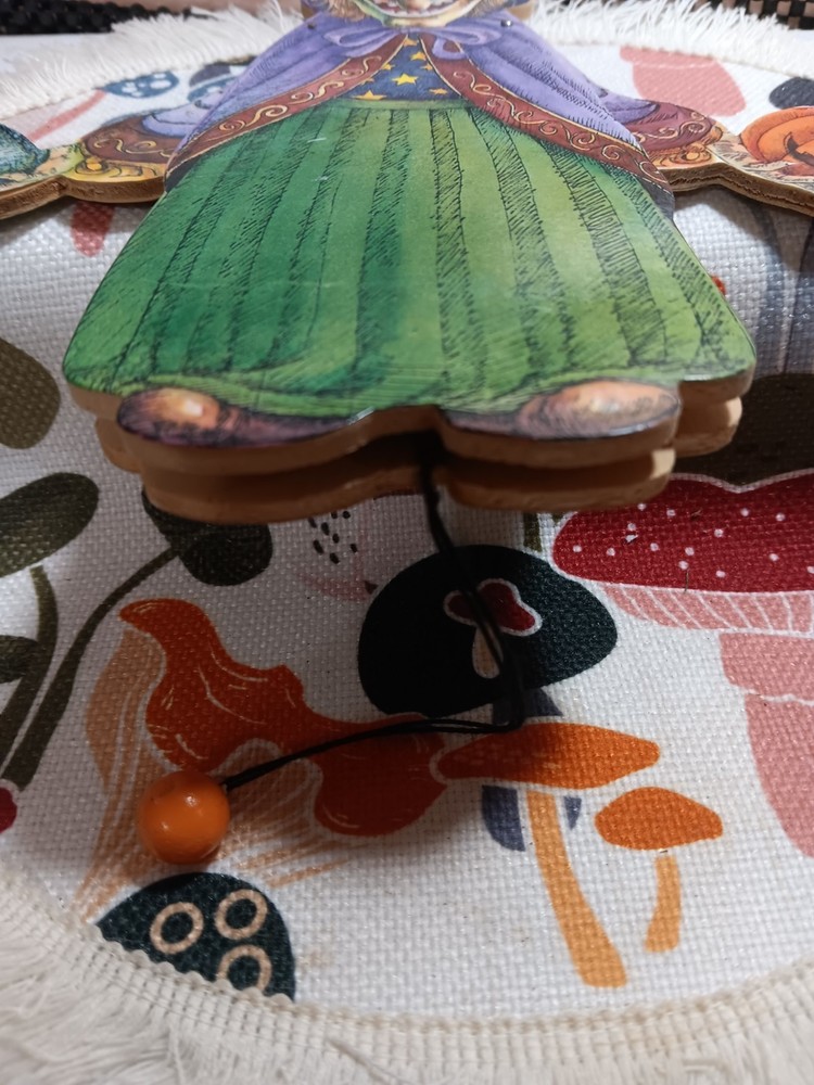 Vintage Fortune Teller Witch Pull Puppet!!