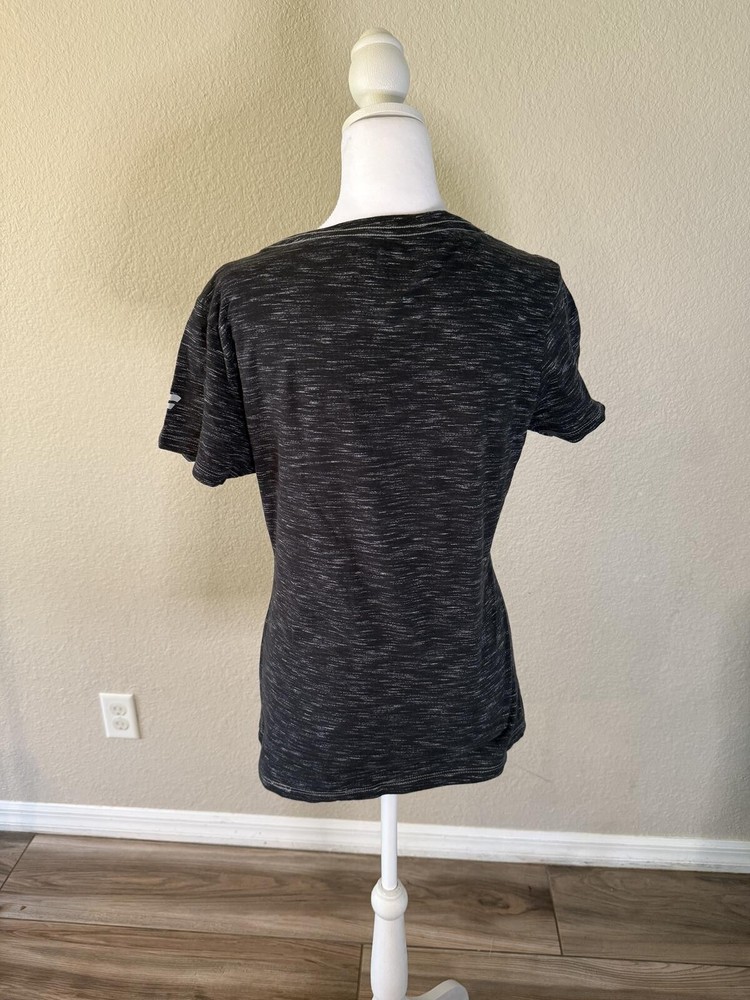 Women’s Small Fanatics Grey Heather Tee