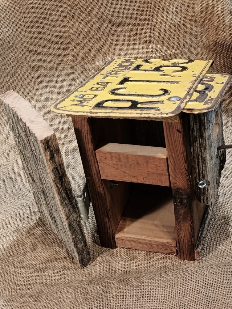 Rustic BIRDHOUSE made with Recalimed/Repurposed Material