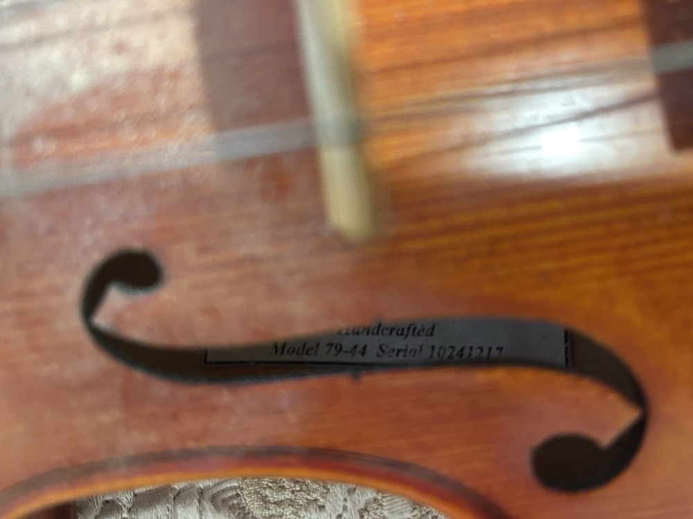 Doreli 4/4 Violin. Stradivarius Model Handcrafted Model 79-44