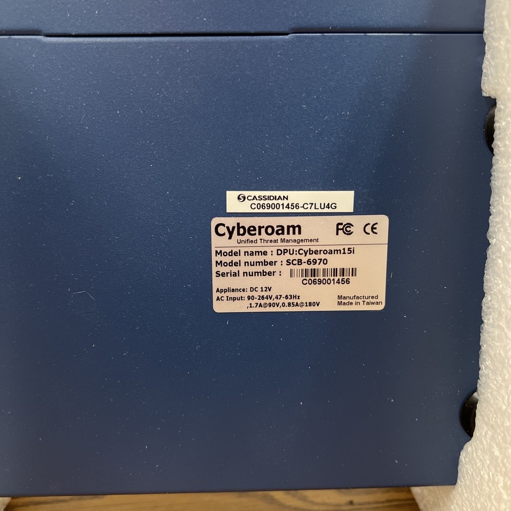 Cyberoam CR 15i UTM Firewall